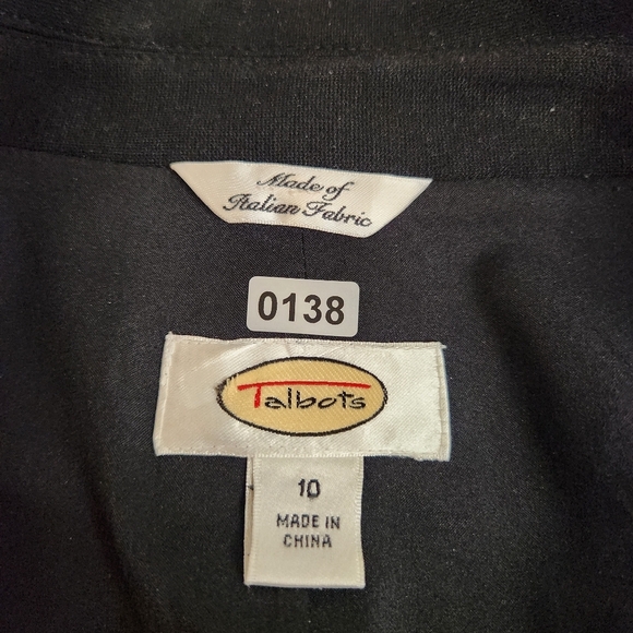 Talbots Black Blazer With Asymetrical Zip Size 10. Capsule,  Dark Feminine. - Picture 3 of 10